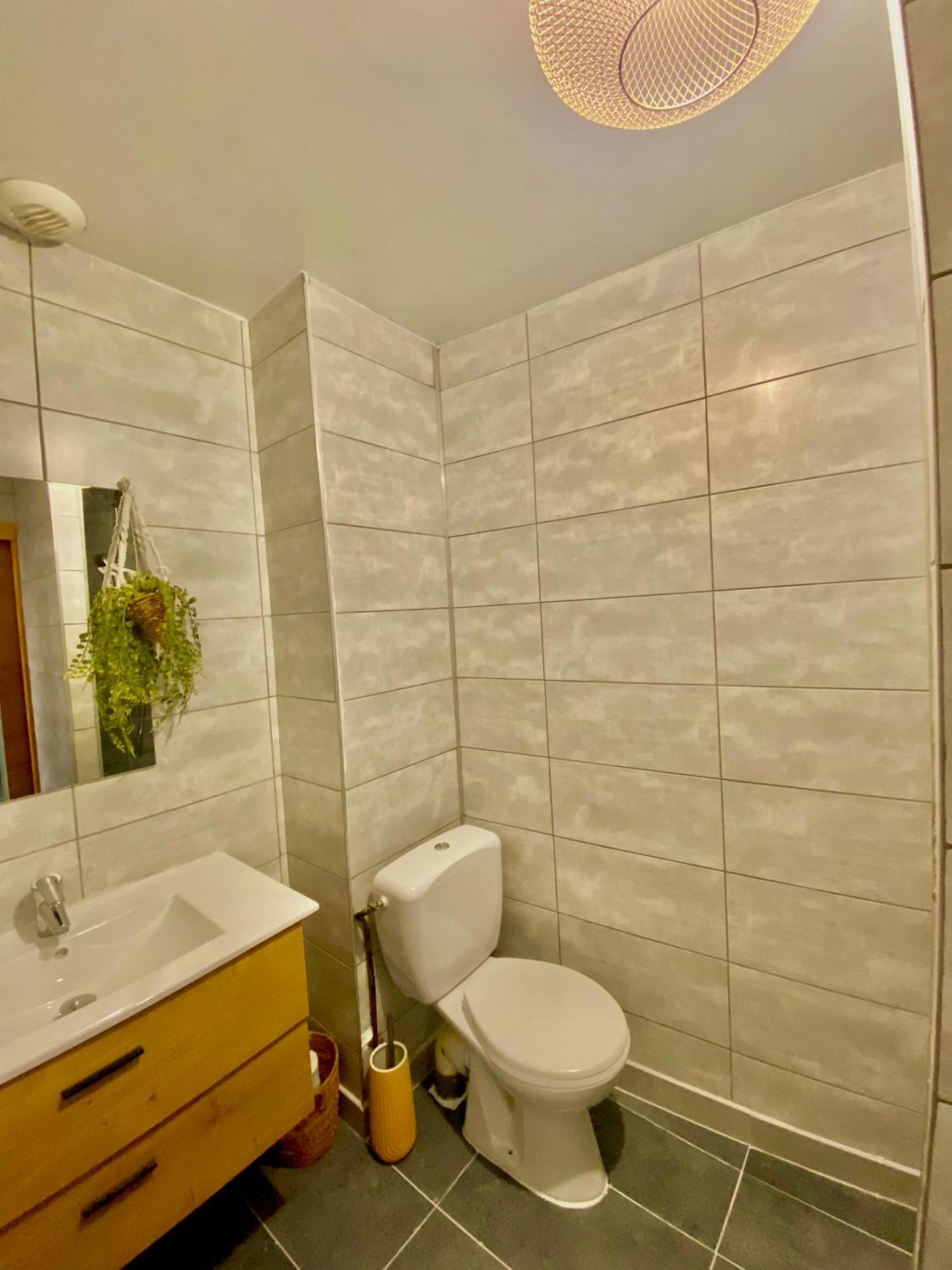 Appartement Chloe Du Lac Montferrat  المظهر الخارجي الصورة