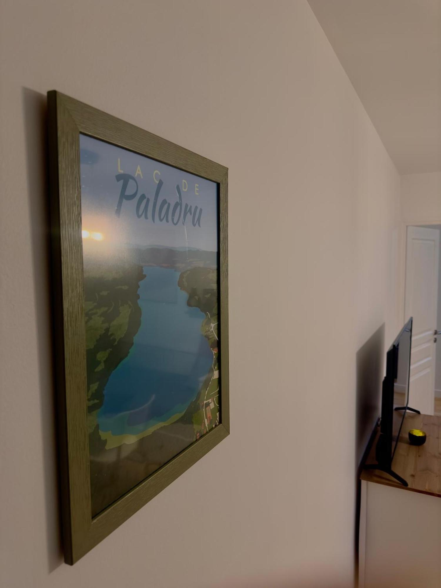 Appartement Chloe Du Lac Montferrat  المظهر الخارجي الصورة