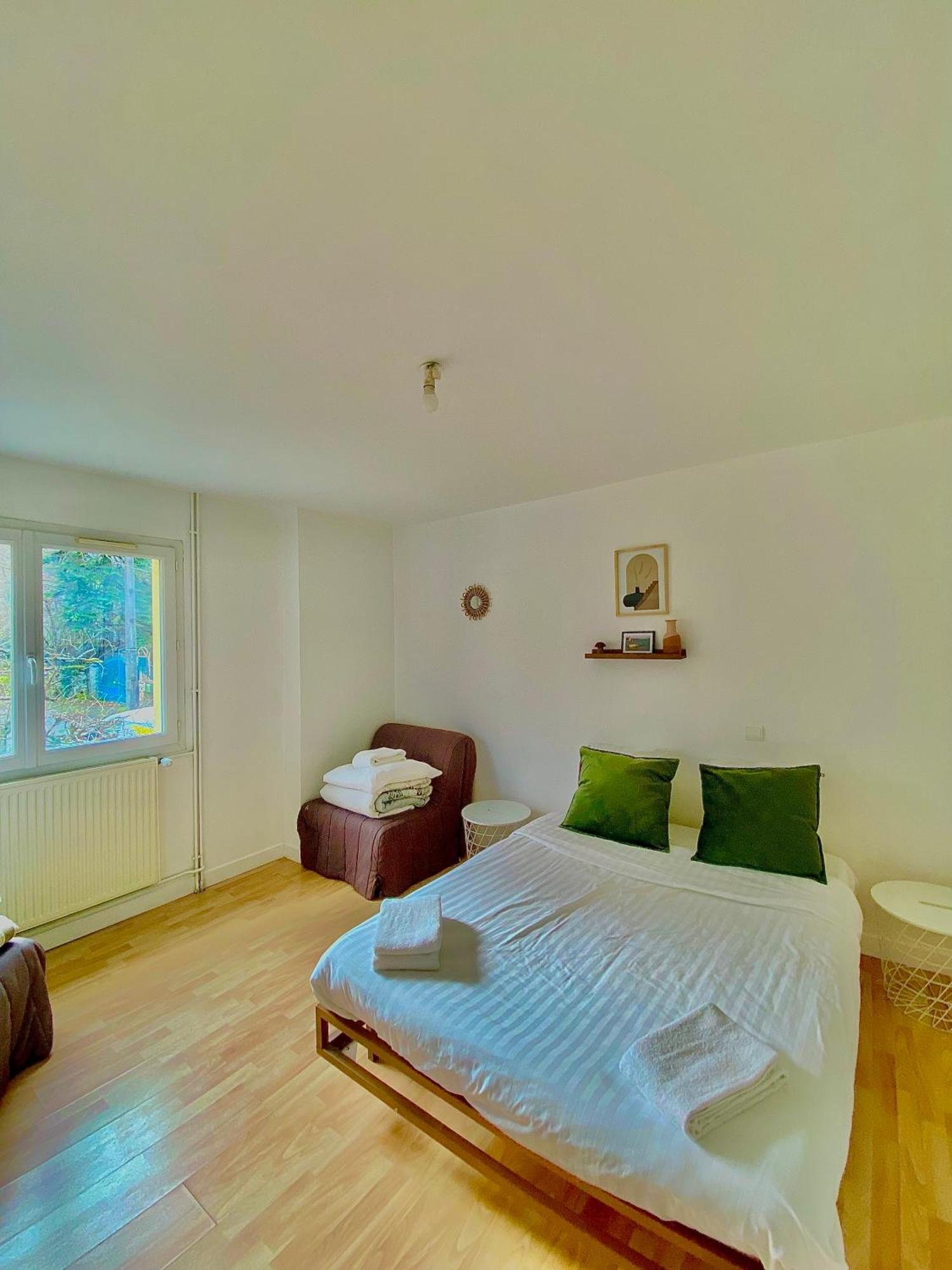 Appartement Chloe Du Lac Montferrat  المظهر الخارجي الصورة