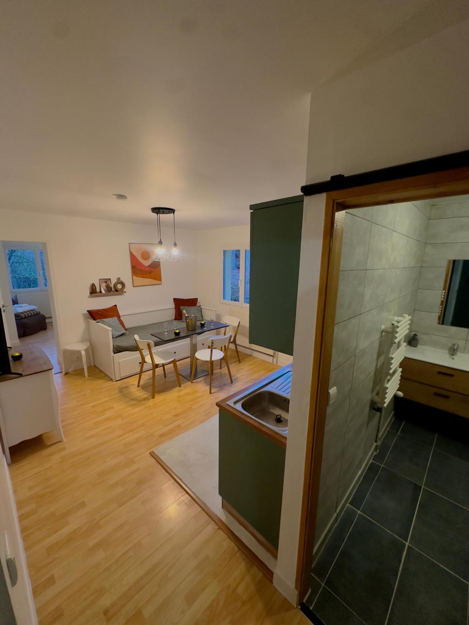 Appartement Chloe Du Lac Montferrat  المظهر الخارجي الصورة