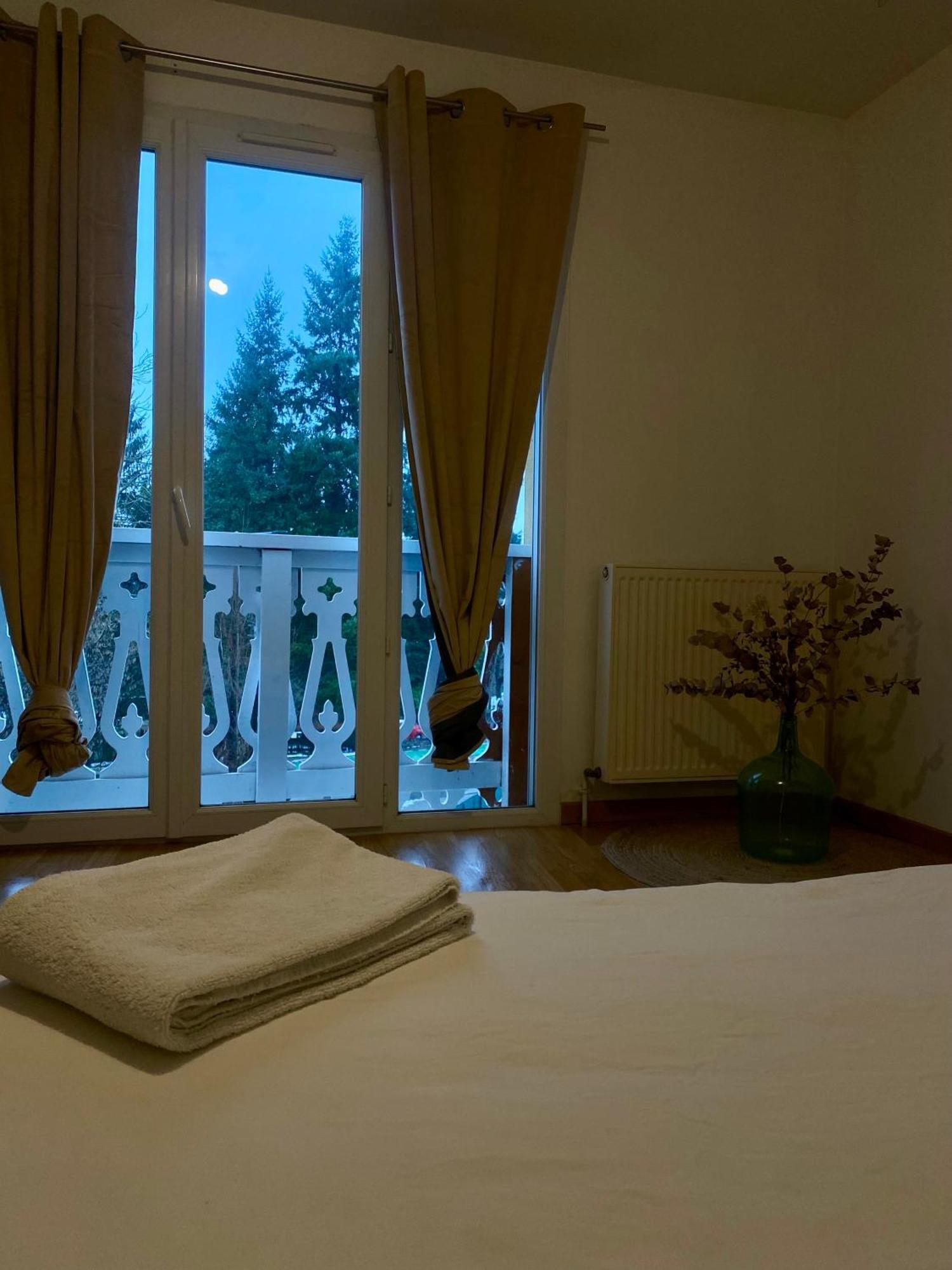 Appartement Chloe Du Lac Montferrat  المظهر الخارجي الصورة